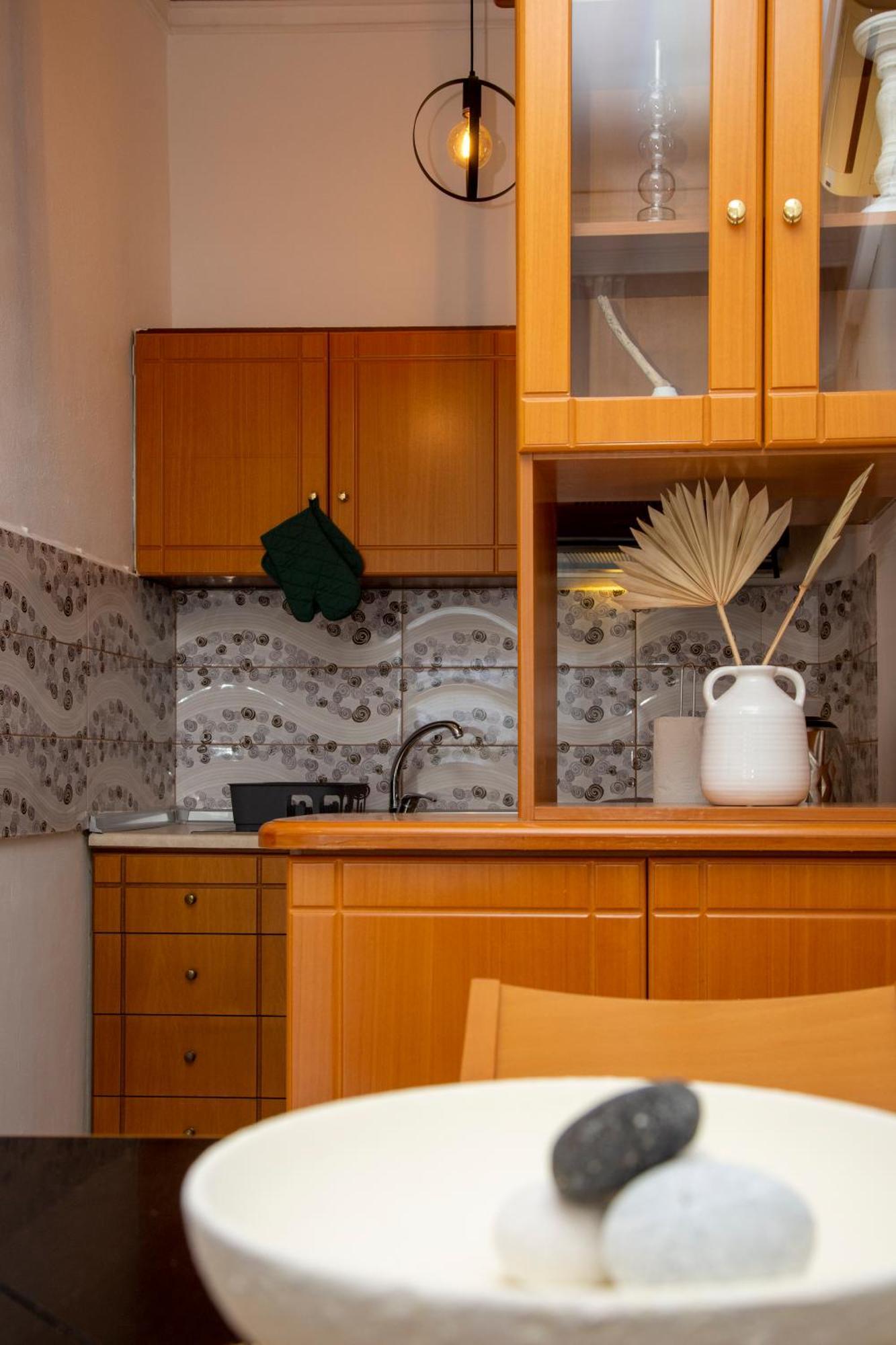 Seamoon Apartamento Néa Péramos Exterior foto